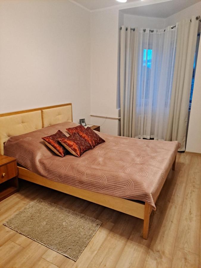 耶莱尼亚古拉Anna公寓 外观 照片